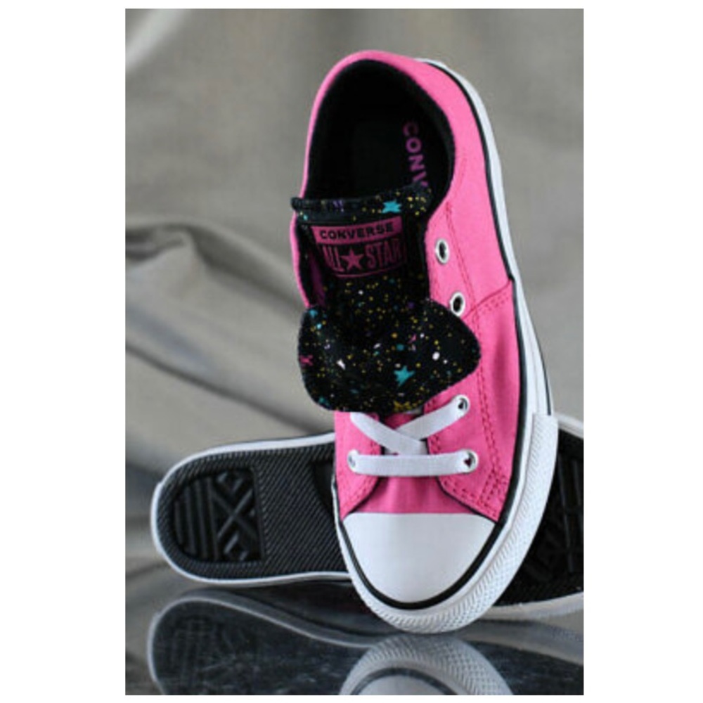***SOLD*** Girls converse